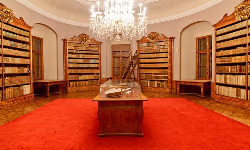 Библиотека замка Ламберг в Штайре