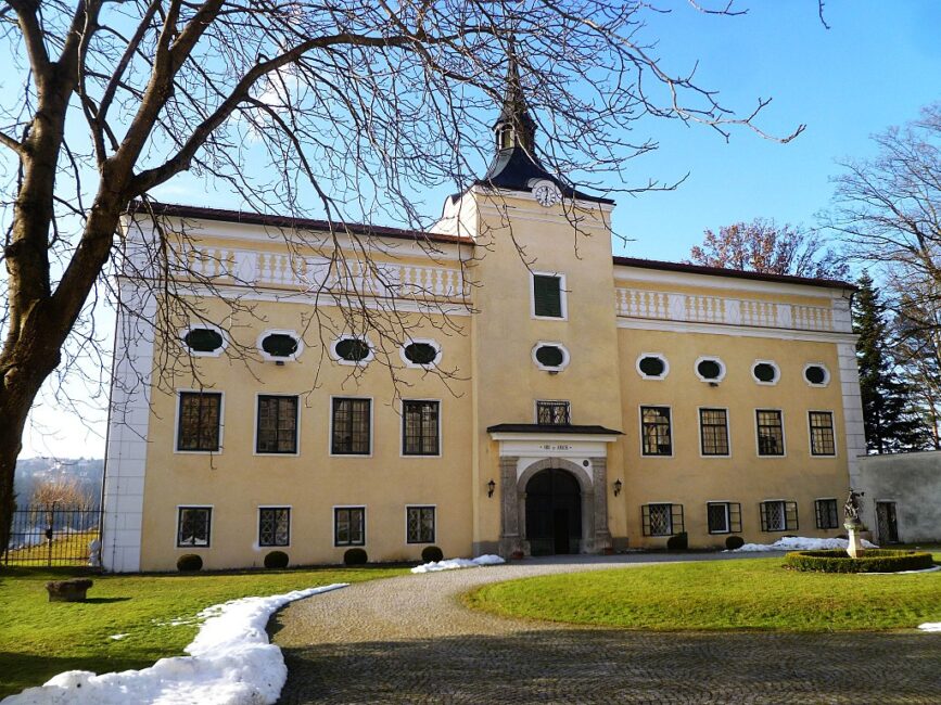 Замок Кремегг в Кремсмюнстере (Schloss Kremsegg)