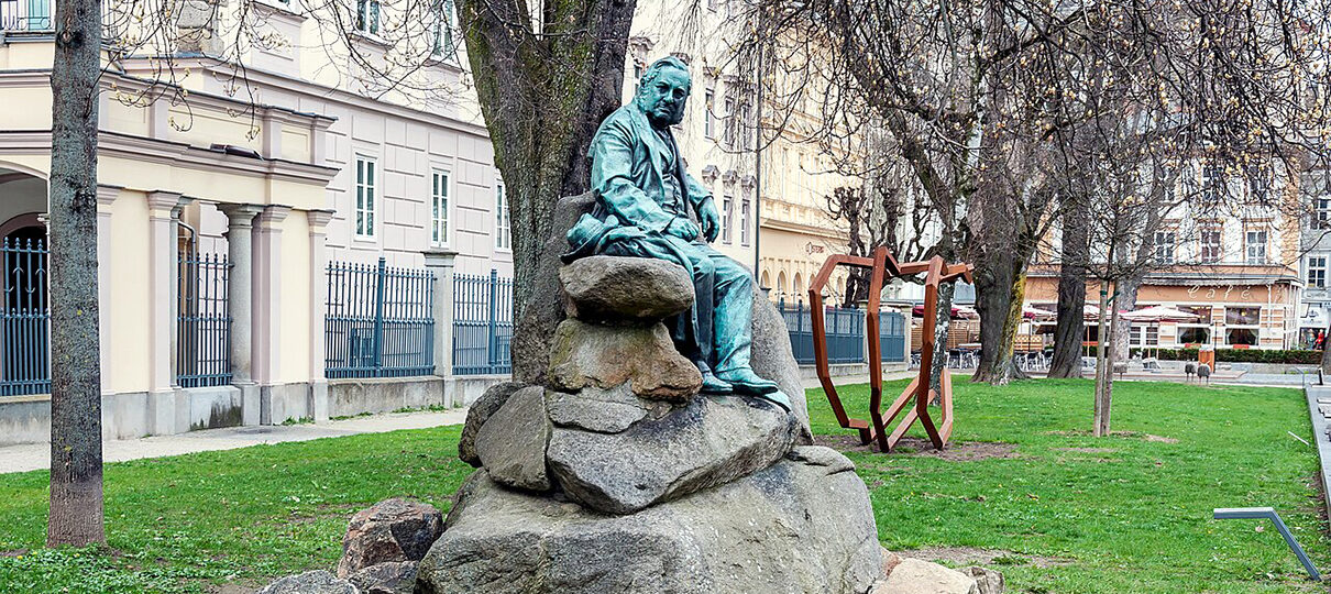 Памятник Адальберту Штифтеру в Линце