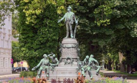 Памятник Йозефу Верндлю в Штайре